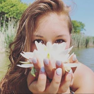 Meet your Posher, Abigail